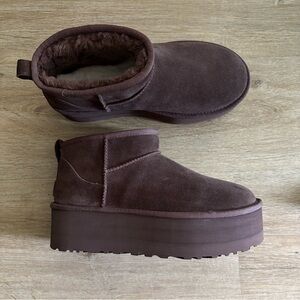 UGG ultra mini platform